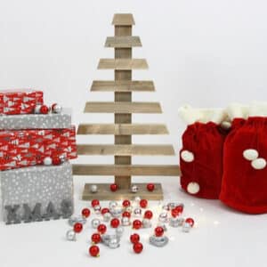 Steigerhouten kerstboom Santa