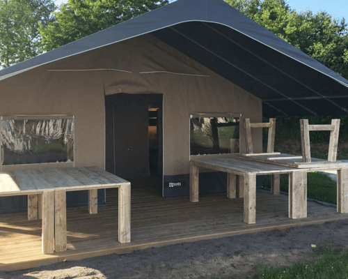 amping Molencaten inrichting steigerhouten tafels