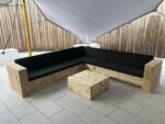 Steigerhouten loungebank Tucson met blok armleuningen