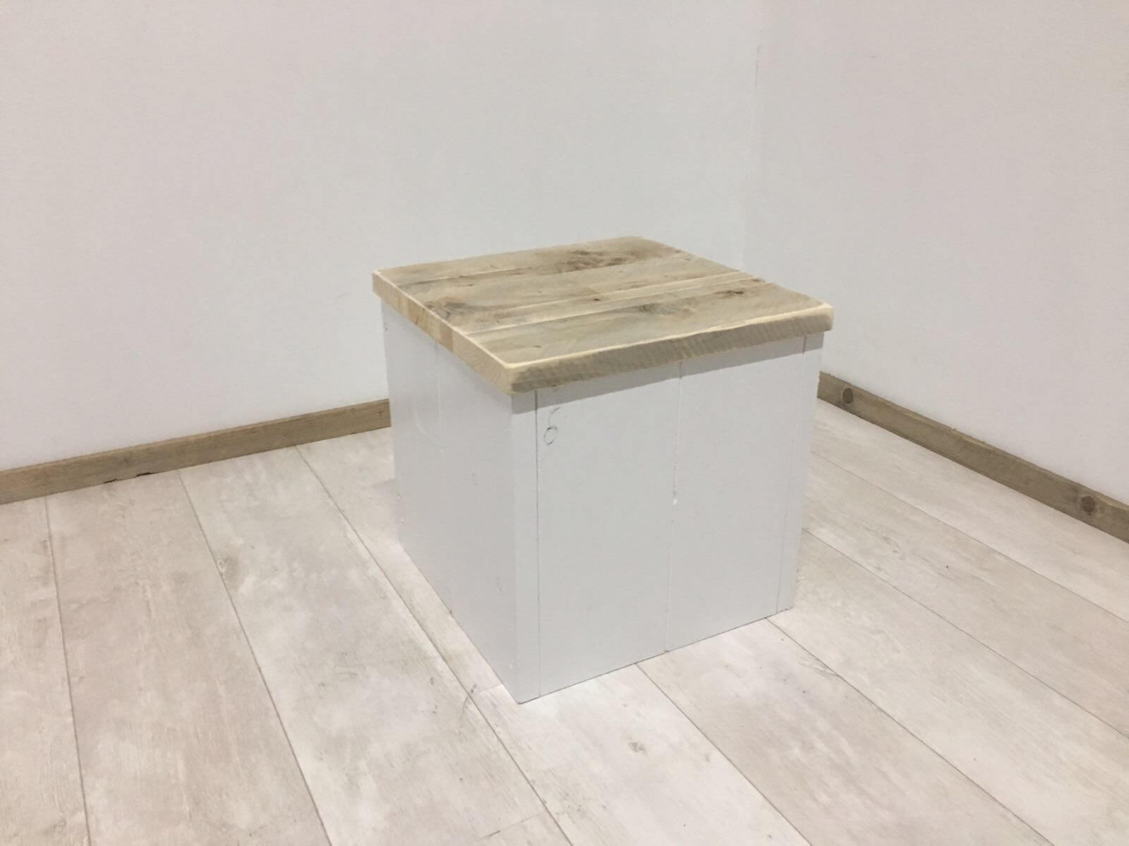 Steigerhouten krukje Soso Steigerhouten krukje Soso