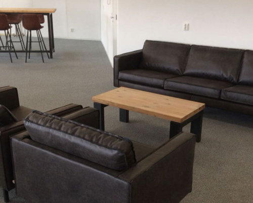 Kantoorinrichting-industriele-meubilair Steigerhouten kantoorinrichting