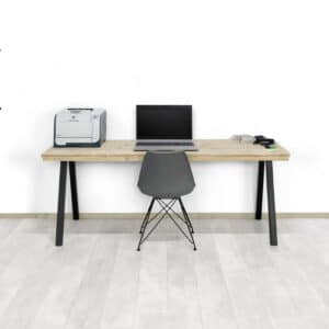 Steigerhouten bureau Nevis