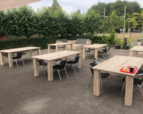 steigerhouten-tafels-bedrijf-terras Steigerhouten tafels