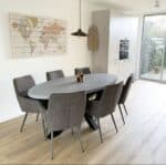 Industriële ovale betonlook tafel Swink