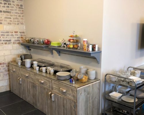 Keukeninrichting met steigerhout voor horeca Keukeninrichting met steigerhout voor horeca