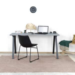 Betonlook bureau Keizer met subtiele industriële poten