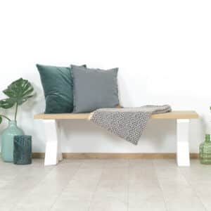 Eikenhouten bankje Glendale met landelijke X poten