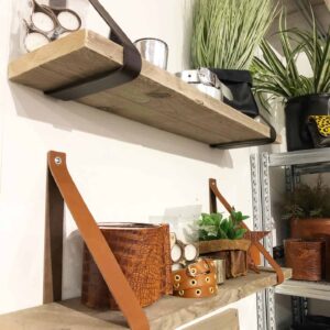 Leren plankdragers met steigerhouten of eikenhouten plank