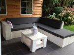 Steigerhouten loungebank Manson met blok arm en schuine rugleuning