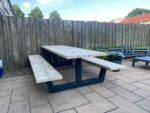 Steigerhouten picknicktafel Dogue met stalen poten