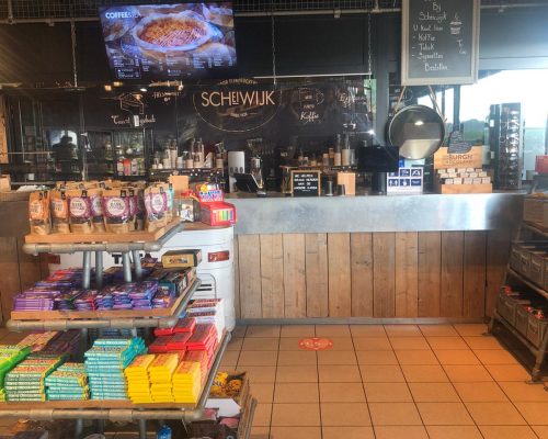 Steigerhouten Toonbank voor tankstation Steigerhouten Toonbank voor tankstation