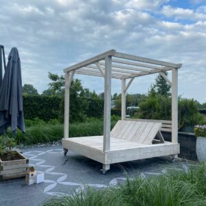 Steigerhouten ligbed Barto