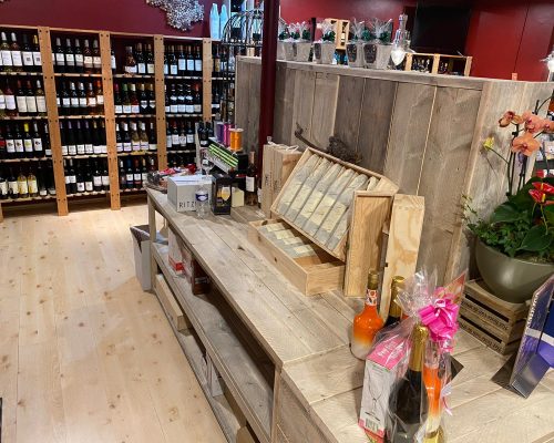 Steigerhouten displayblokken voor winkel Steigerhouten displayblokken voor winkel