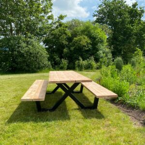 Douglas picknicktafel Clune met stalen X poten