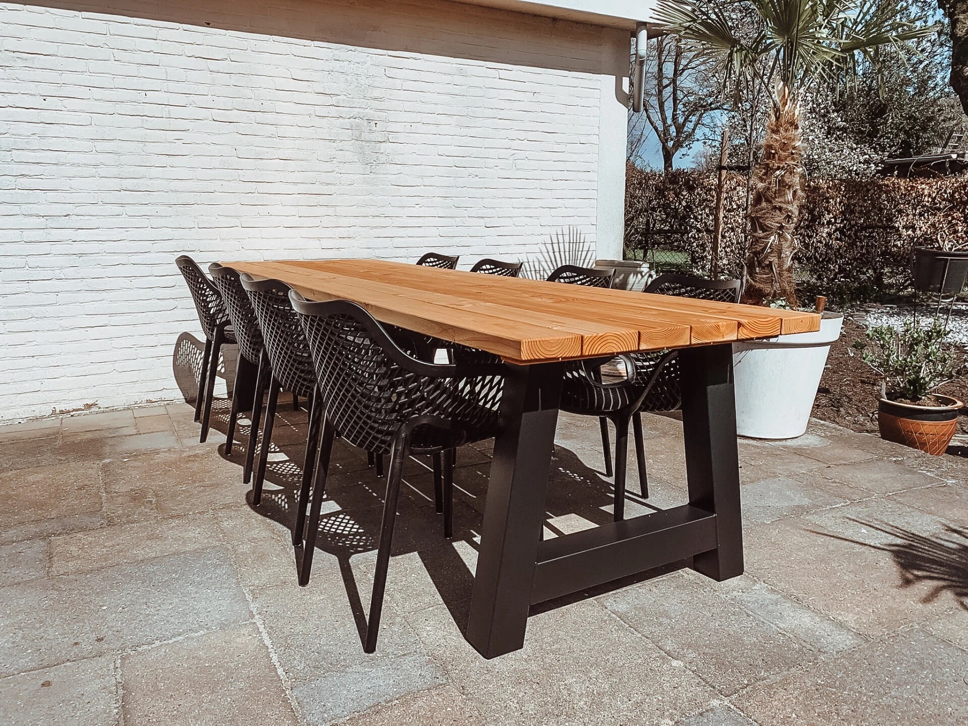 Douglashouten tuintafel Gary met stalen A poten