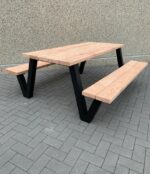 Picknicktafel-W-frame-industrieel-wolf