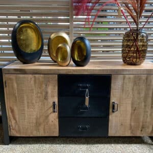 Dressoir Cleo Mangohout met 3 laden en 2 deuren