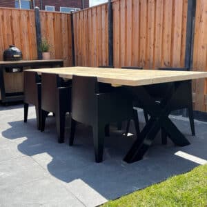 Steigerhouten tuintafel Faro met stalen X poten