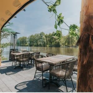 Stoel Lizzy kunststof