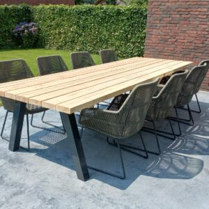 Douglas tuintafel Como met industriele poten