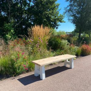 Douglas bankje Sofie met witte poten