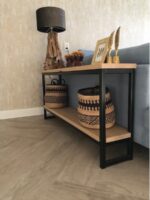 Industriële eiken sidetable Romee