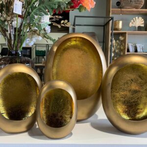 Ei kandelaar goud