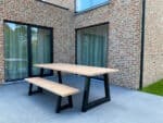 Tuintafel Oscar douglashout met stalen trapezium poten