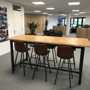 Eikenhouten statafel / bartafel Dries met stalen frame