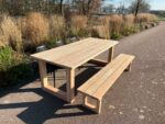 Tuintafel Ferre douglashout met houten U poten