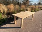 Tuintafel Douglashout Gino met houten N poten