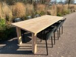 Douglas tuintafel Lark met rechte poten