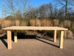 Douglas tuintafel Lark met rechte poten