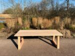 Tuintafel Jidde met trapeze poten douglashout