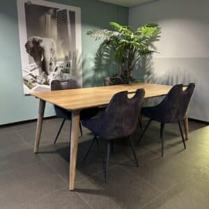 Eettafel Dente mangohout met ronde poten en deens ovaal blad