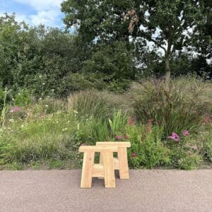 Douglashouten A poten bankje