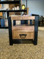 Mangohouten nachtkastje Noud met lade