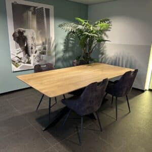 Mangohouten tafel met verjongde rand en matrixpoot Bierk