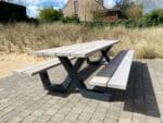 Douglashouten picknicktafel Eupen met stalen X poten
