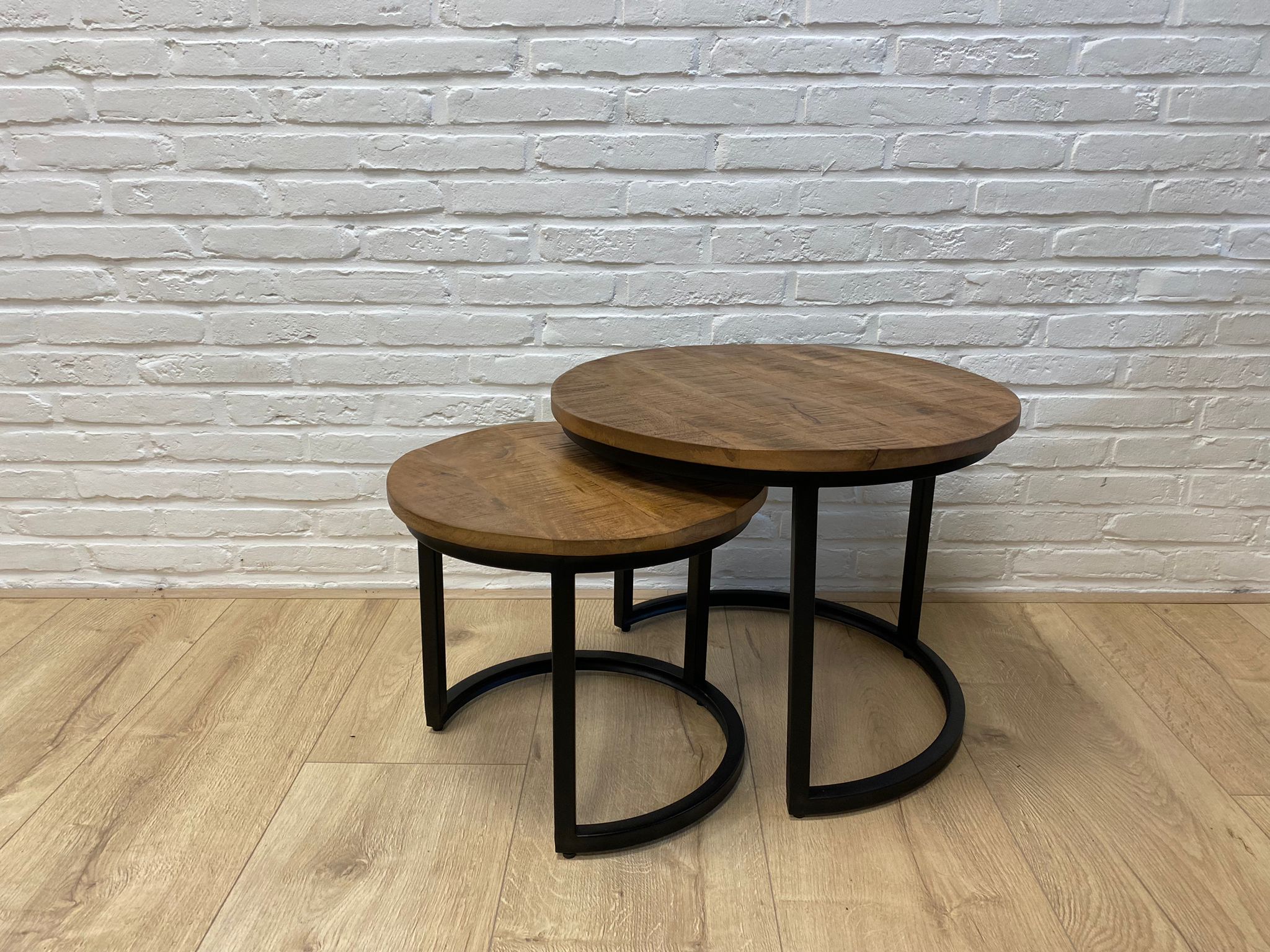 Mangohouten salontafel set van 2 Tara Mangohouten salontafel set van 2 Tara