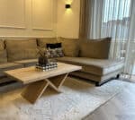 Eikenhouten salontafel Nino met speels onderstel