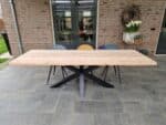Douglashouten tuintafel Andre met matrixpoot