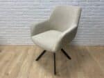 Eetkamerstoel Richard met armleuning beige