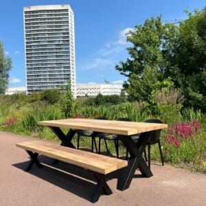 Iroko houten tuintafel Marri