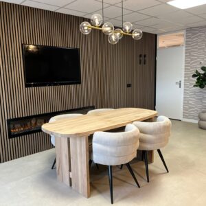 Eikenhouten tafel Larissa