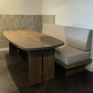 Eikenhouten tafel Larissa