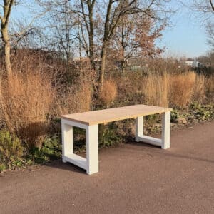 Douglashouten tafel Numa